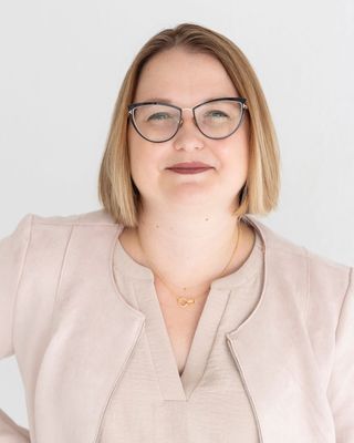 Photo of Julia Vander Weide, Psychiatrist, MD