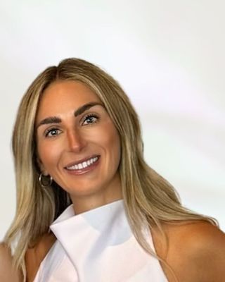 Photo of Loni Masiero, Clinical Social Work/Therapist, LCSW