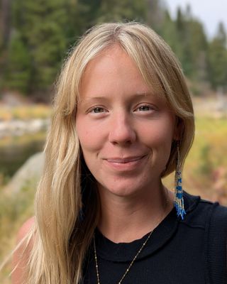 Photo of Julia Eden Hummer, Counselor, ATR-P, LPC