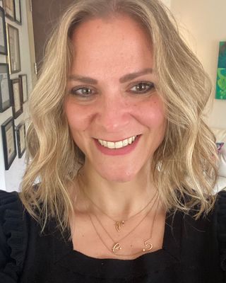 Photo of Aurélia Bickler, PhD, LMFT, Marriage & Family Therapist