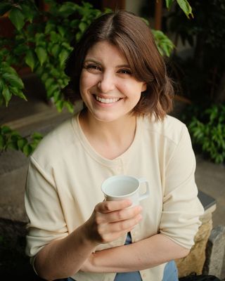 Photo of Ahlia Kim, Marriage & Family Therapist, MS MFT, LMFT