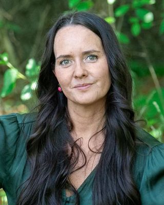 Photo of lauren E Shea, Clinical Social Work/Therapist, LICSW