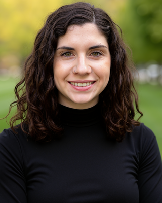 Photo of Rachael Savoie, Clinical Social Work/Therapist, MSW, LICSW