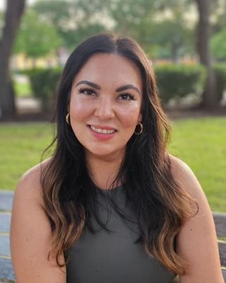 Photo of Nikki Vanzzini - Nikki Vanzzini | Aligned Wellness and Counseling, Clinical Social Work/Therapist, LCSW