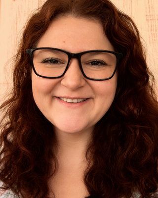 Photo of Alyssa Desroches Neurodivergent Burnout, Clinical Social Work/Therapist, LICSW, LCSW