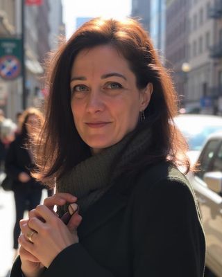 Photo of Carli VanDenHouten, Psychiatric Nurse Practitioner, MSN, PMHNP