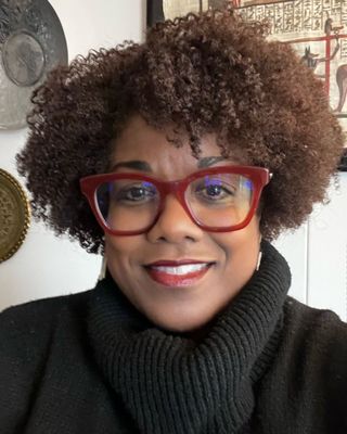 Photo of Dr. Kimberly E. Johnson, Psychologist, PsyD, HSPP, APIT