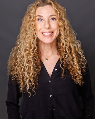 Photo of Stephanie Tenhaeff, Registered Psychotherapist, MPsy, RP, BCC