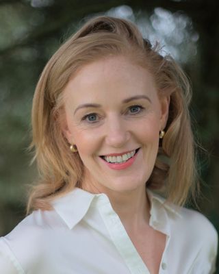 Photo of Karen Ryan, Psychotherapist, Pre-Accredited Member IACP