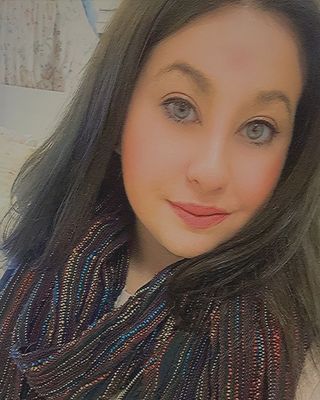 Photo of Chelsea Faure, Registered Psychotherapist, MS