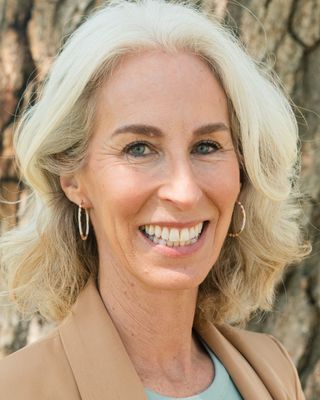 Photo of Elise Fabricant, Counselor, LPC, MA, RYT