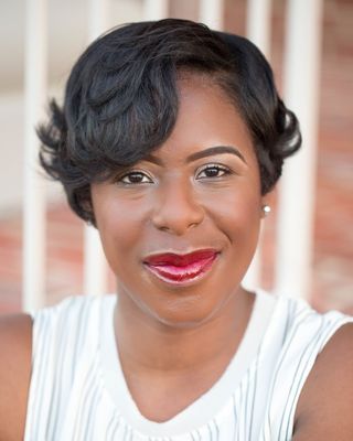 Photo of Dr. Nicole Sinkler, Psychiatric Nurse Practitioner, DNP, FNP-C, PMHNP