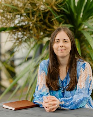 Photo of Laurie Hole, Counsellor, MA, MBACP Accred