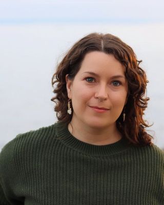 Photo of Robyn Vardy, Counsellor, MACP, RCC