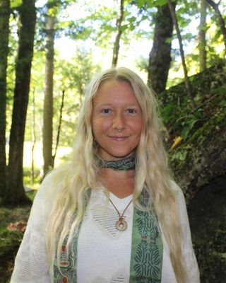 Photo of Daphne Gray, Marriage & Family Therapist Associate, AMFT
