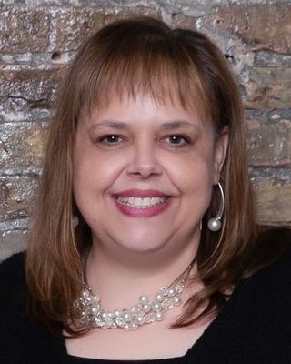 Photo of Liz Schallack, Counselor in Oak Park, IL