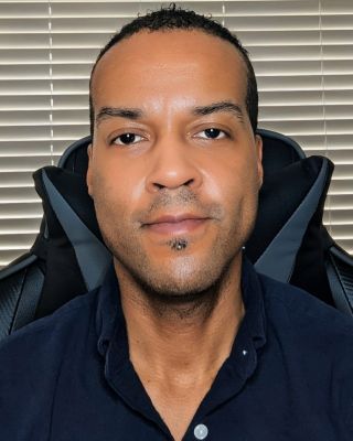 Photo of Jonathan Rosario, Psychologist, LP