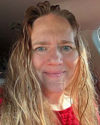Photo of Kelli Czarnick, Counselor, LIMHP, CPC