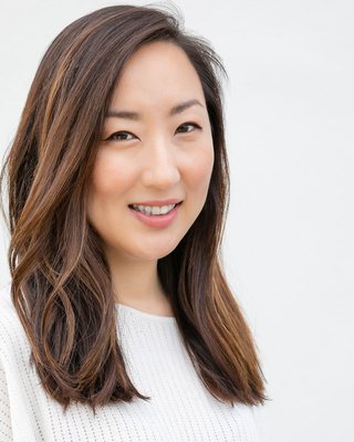Photo of Elisa Pak, Marriage & Family Therapist in Civic Center-Little Tokyo, Los Angeles, CA