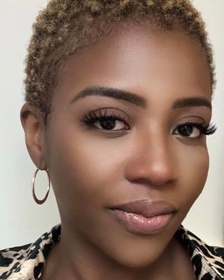 Photo of Kenisha McLennon, Psychiatric Nurse Practitioner, ARN, RN
