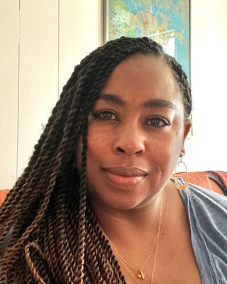 Photo of Teyonda Hall, Clinical Social Work/Therapist, MSW, LCSW