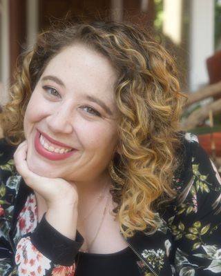Photo of Emma Shakarshy, Clinical Social Work/Therapist, LCSW