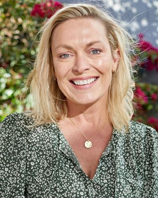 Photo of Erica Walker Chronic Pain Reprocessing, Marriage & Family Therapist, LMFT