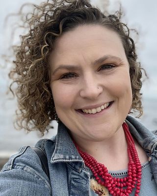 Photo of Aria Hanna, Marriage & Family Therapist, LMFT