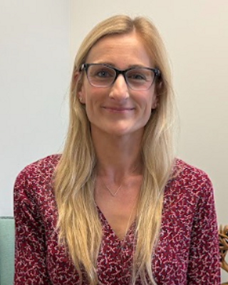 Photo of Elena Senseman, Clinical Social Work/Therapist, LMSW