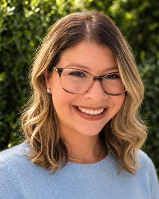 Photo of Courtney Glashow, Clinical Social Work/Therapist, LCSW