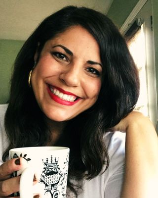 Photo of Áurea Oliveira, MA, MS, AMFT, Marriage & Family Therapist Associate in San Diego