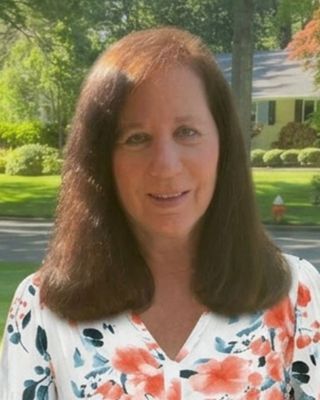 Photo of Tracy Summer, Clinical Social Work/Therapist, LCSW, RCSW