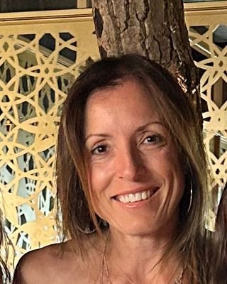 Photo of Nicole DeCore, Pre-Licensed Professional
