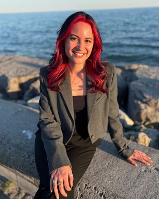 Photo of Raquel McNamee, Registered Psychotherapist (Qualifying), RP(Q), DTATI