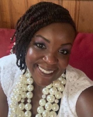Photo of Lenique Bligen, Pre-Licensed Professional, LMSW