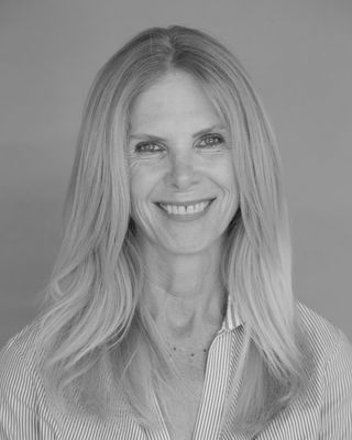 Photo of Robin Hunter, Marriage & Family Therapist in Pacific Palisades, CA