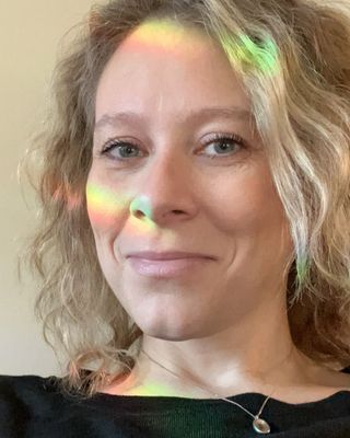 Photo of Liz Pierce, Counselor, LMHP, NCC, DBT-C, COSP-C