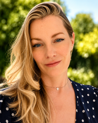 Photo of Bronwyn Lee, Marriage & Family Therapist, LMFT, LMHC