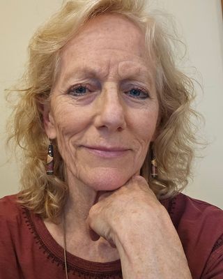 Photo of Dr. LeeAnn Paquette, Psychologist, PsyD
