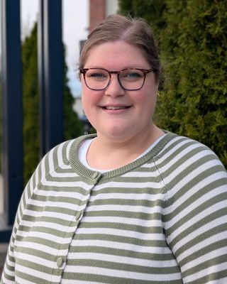 Photo of Annika Smeenge, Licensed Master Social Worker, LMSW