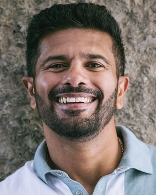 Photo of Dhiren Doshi-Smith, Counsellor, MBACP