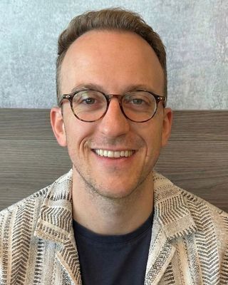 Photo of Jon Khaykin, Pre-Licensed Professional