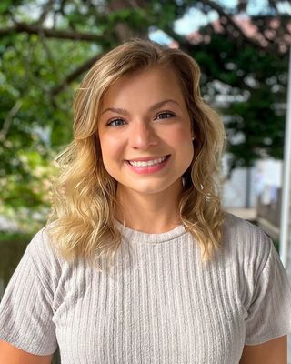 Photo of Stephanie Laprise, Clinical Social Work/Therapist in Milton, MA