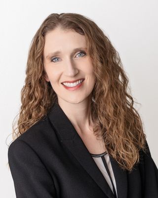 Photo of Dr. Sarah Birnie, Psychologist, PhD, CPsych