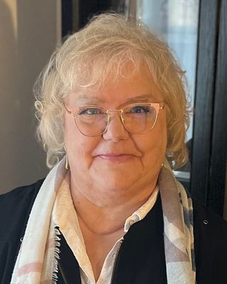 Photo of Shelley Rush, Registered Psychotherapist in Ontario
