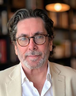 Photo of James Earl, Psychotherapist, COSRT Reg.