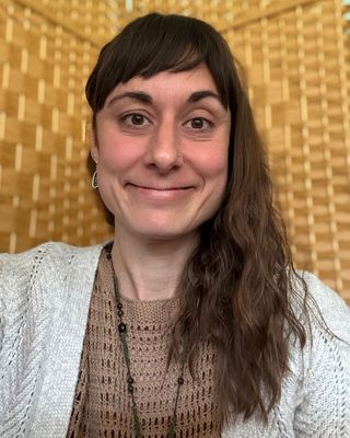 Photo of Amelia Mendes Contrada, Registered Psychotherapist, MA