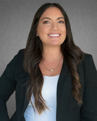 Photo of Nicole Crisan, Pre-Licensed Professional, MSCMHC, RMHCI