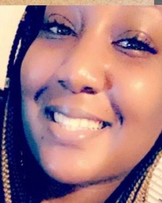 Photo of Yaya Griffith, Pre-Licensed Professional, MA, R-DMT
