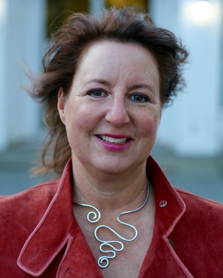 Photo of Dannette Hoenisch, Counsellor in White Rock, BC